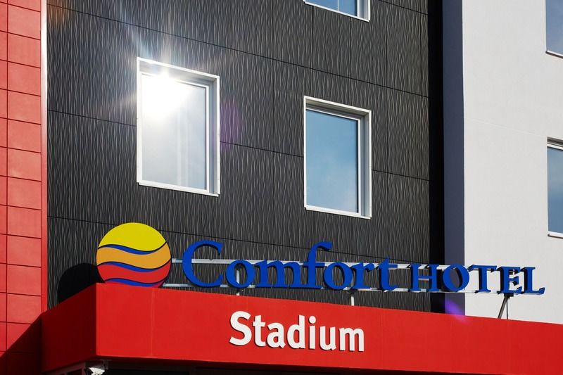Kyriad Lyon Est Stadium Eurexpo Meyzieu Exterior foto