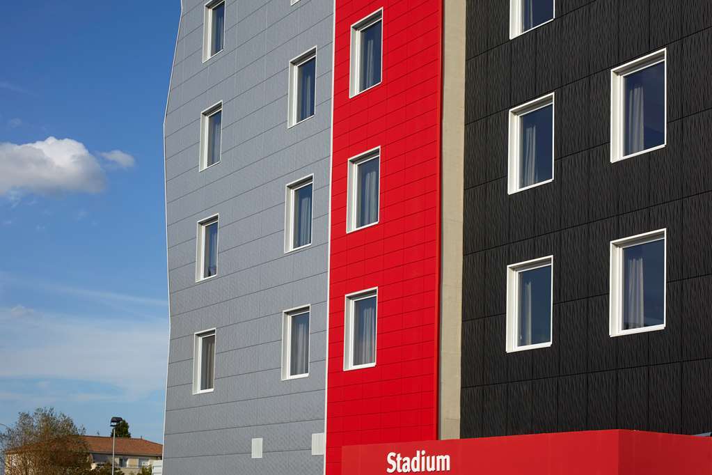 Kyriad Lyon Est Stadium Eurexpo Meyzieu Exterior foto